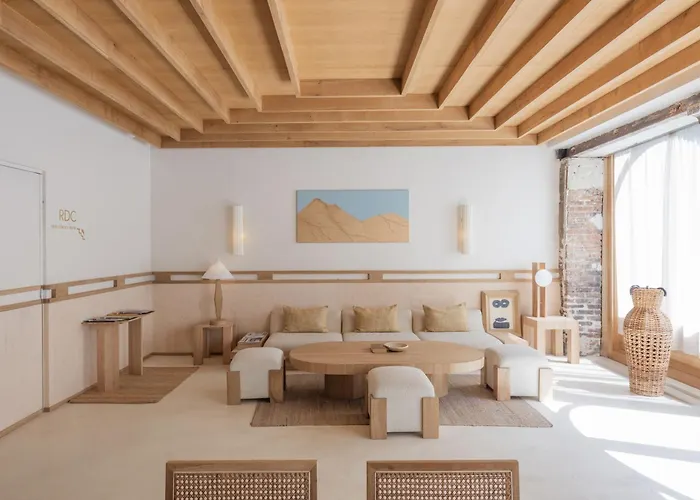 Elysée Montmartre Hotel